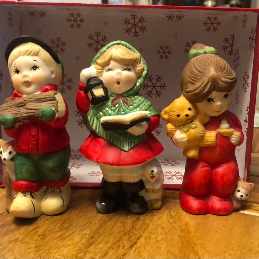 Vintage Jasco Porcelain potpourri holders. Set of three.